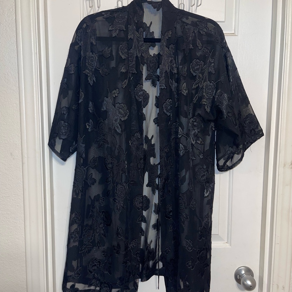Vtg Maidenform Black sheer floral lace duster kimono